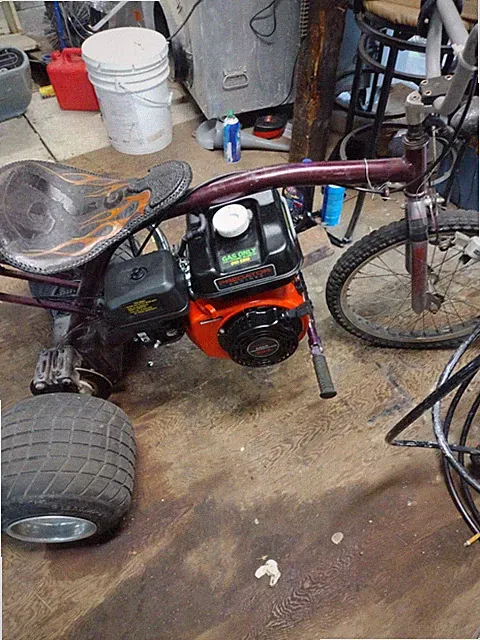 Custom drift trike, gokart/bike trike 224 cc max motor